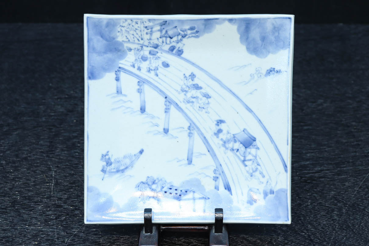 風景や植物の模様で味わいのある古伊万里の染付角皿　DC9268a-k　在庫(a:1 b:1商談中 c:0 d:1商談中 e:1商談中 f:1商談中 g:0 h:1 i:0 j:1 k:0)脚