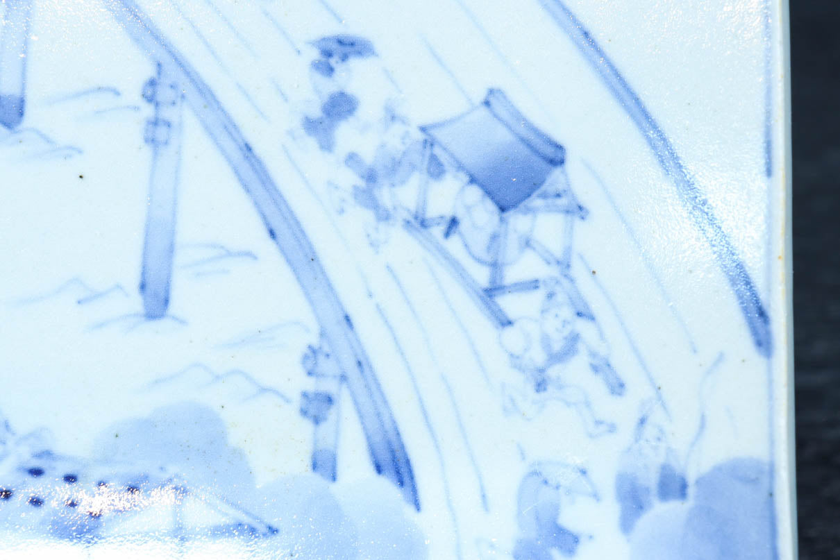 風景や植物の模様で味わいのある古伊万里の染付角皿　DC9268a-k　在庫(a:1 b:1商談中 c:0 d:1商談中 e:1商談中 f:1商談中 g:0 h:1 i:0 j:1 k:0)脚