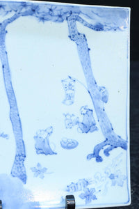 風景や植物の模様で味わいのある古伊万里の染付角皿　DC9268a-k　在庫(a:1 b:1商談中 c:0 d:1商談中 e:1商談中 f:1商談中 g:0 h:1 i:0 j:1 k:0)脚