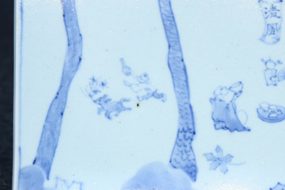 風景や植物の模様で味わいのある古伊万里の染付角皿　DC9268a-k　在庫(a:1 b:1商談中 c:0 d:1商談中 e:1商談中 f:1商談中 g:0 h:1 i:0 j:1 k:0)脚