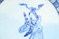 様々な和楽器の演者が描かれた古伊万里染付中型丸皿　DC9269a-j　在庫(a:1 b:1 c:1 d:1 e:1 f:1 g:1 h:1 i:1 j:1)枚