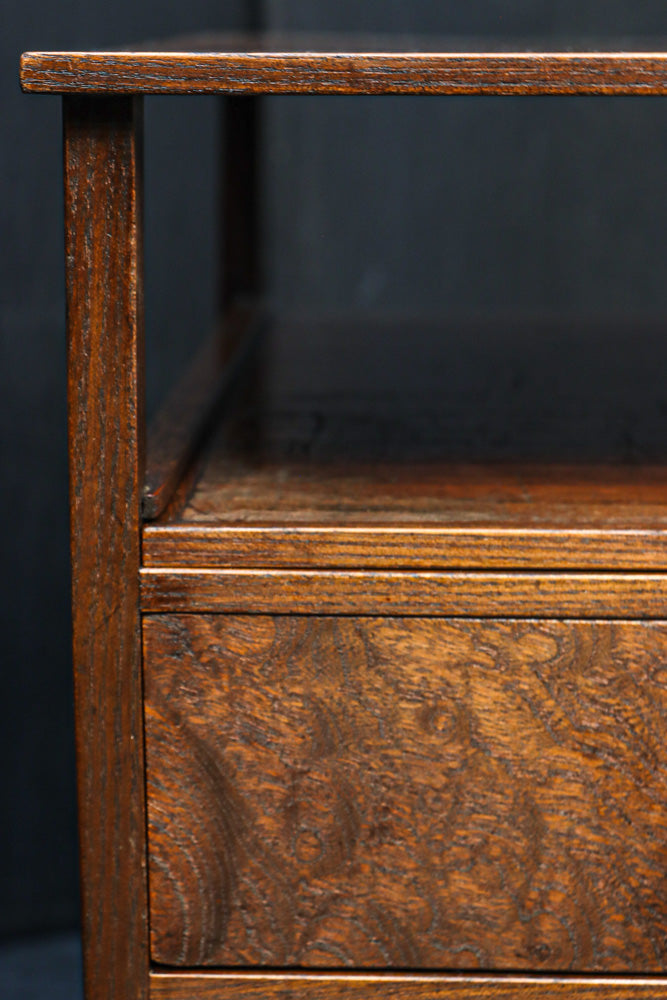 軽微な作業可能な板を引き出せるレトロな電話置き台　DC9469