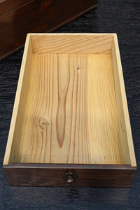 Antique tool box (Certificate Holder) DC9472