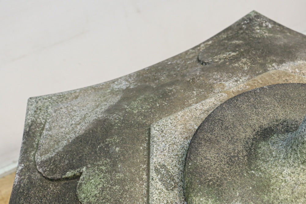 Big size Antique tool (stone lantern) DC9584