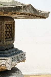 Big size Antique tool (stone lantern) DC9584