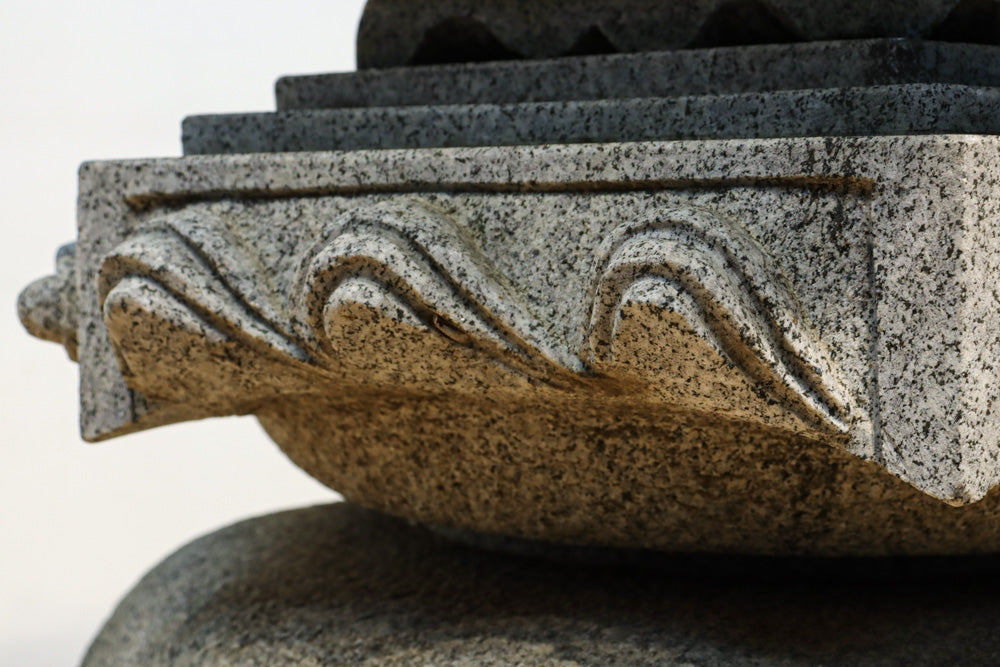 Big size Antique tool (stone lantern) DC9584