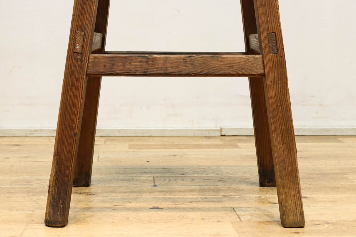 Antique tools DC9632