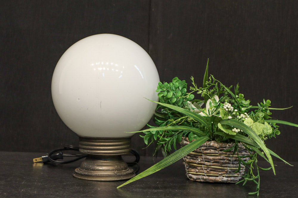 Ceiling-mounted light DC9655
