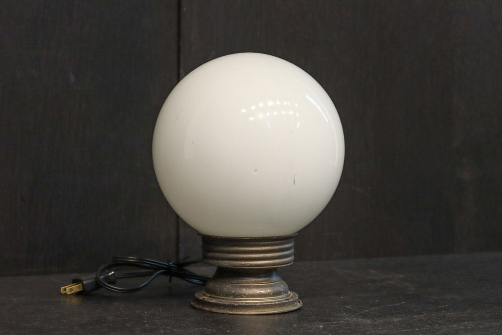 Ceiling-mounted light DC9655