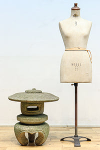 stone lantern DC9659