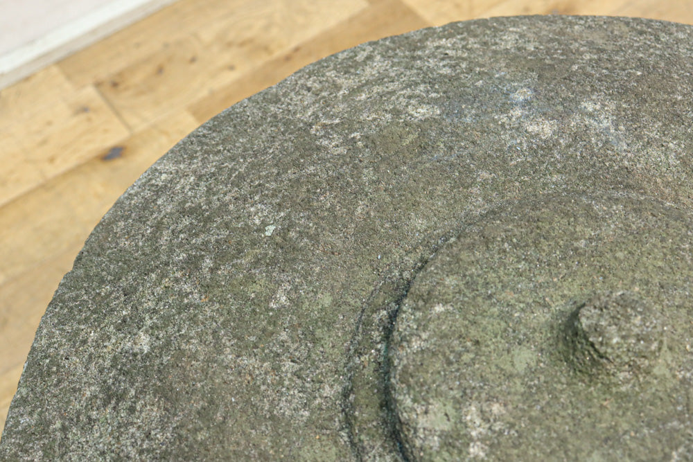 stone lantern DC9659