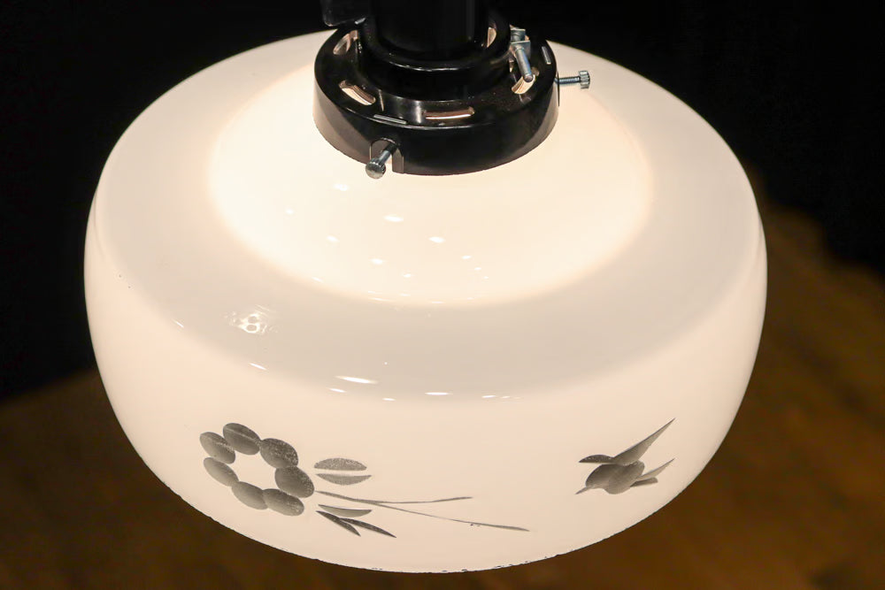 小鳥と小花の透かし模様が素敵な電笠　DC9782