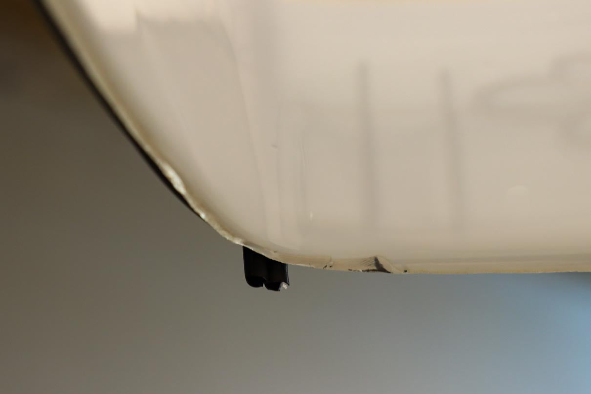 和柄模様の朱セル装飾で趣きある電笠　DC9783