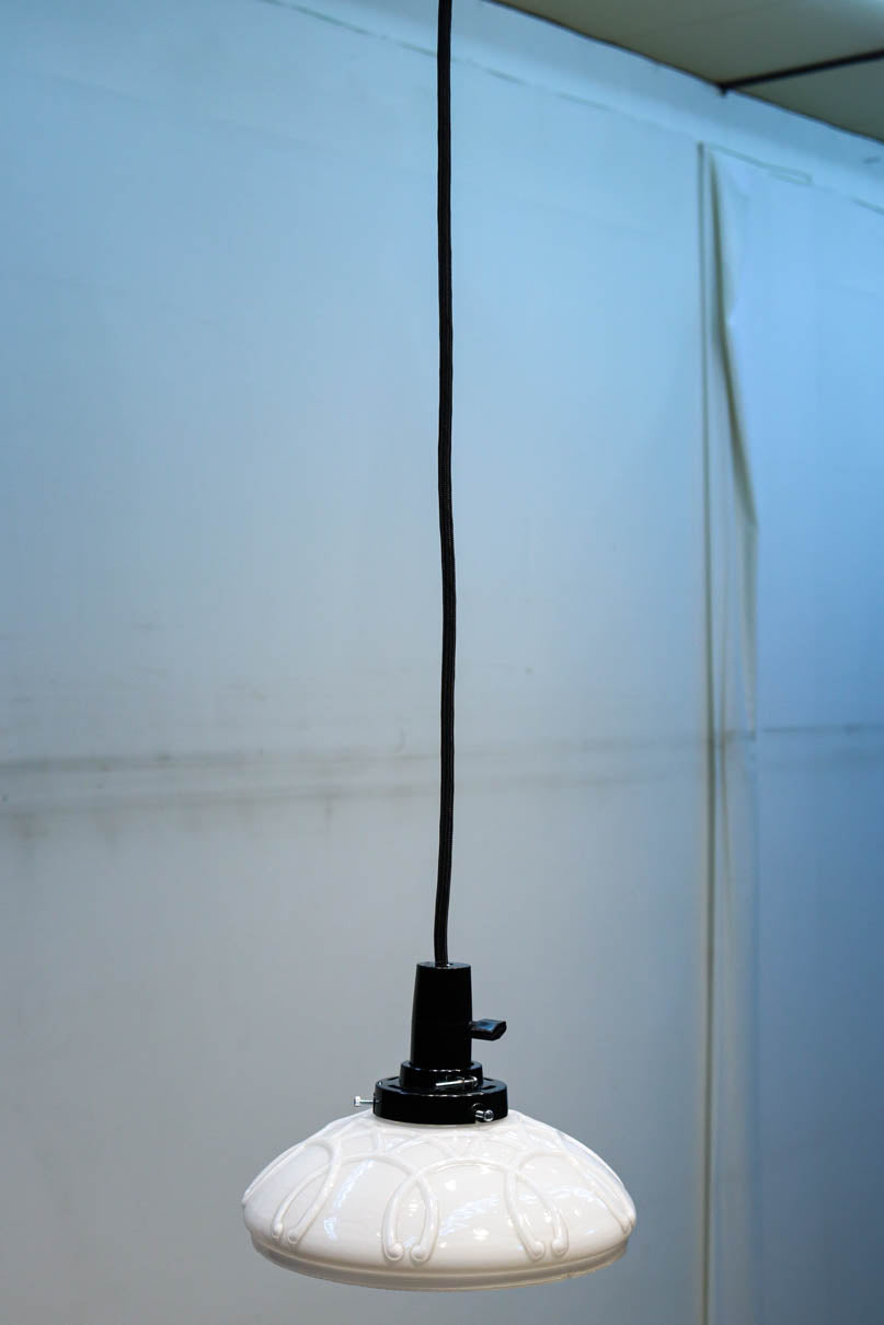 Pressed glass lamp shade DC9841