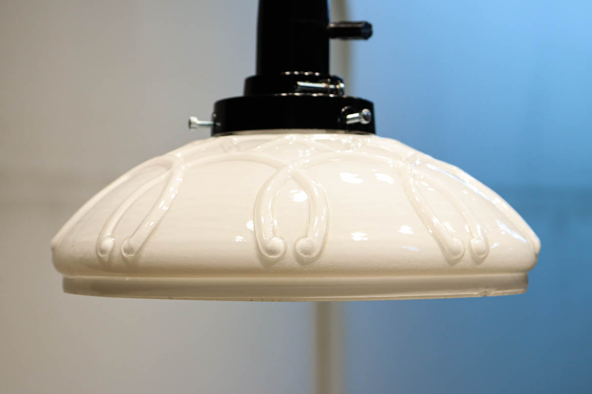 Pressed glass lamp shade DC9841
