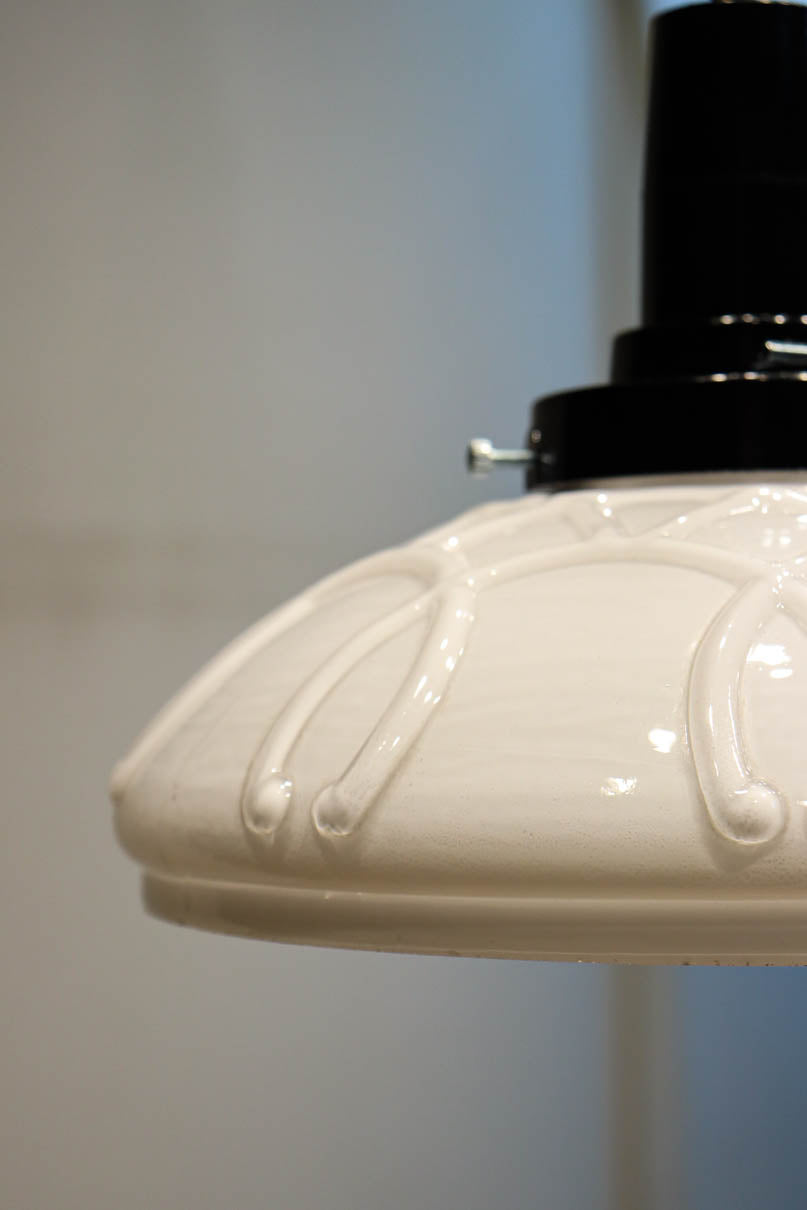 Pressed glass lamp shade DC9841