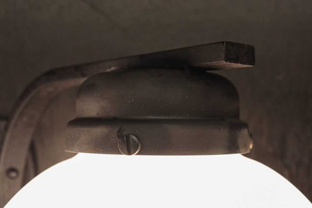 bracket DC9977