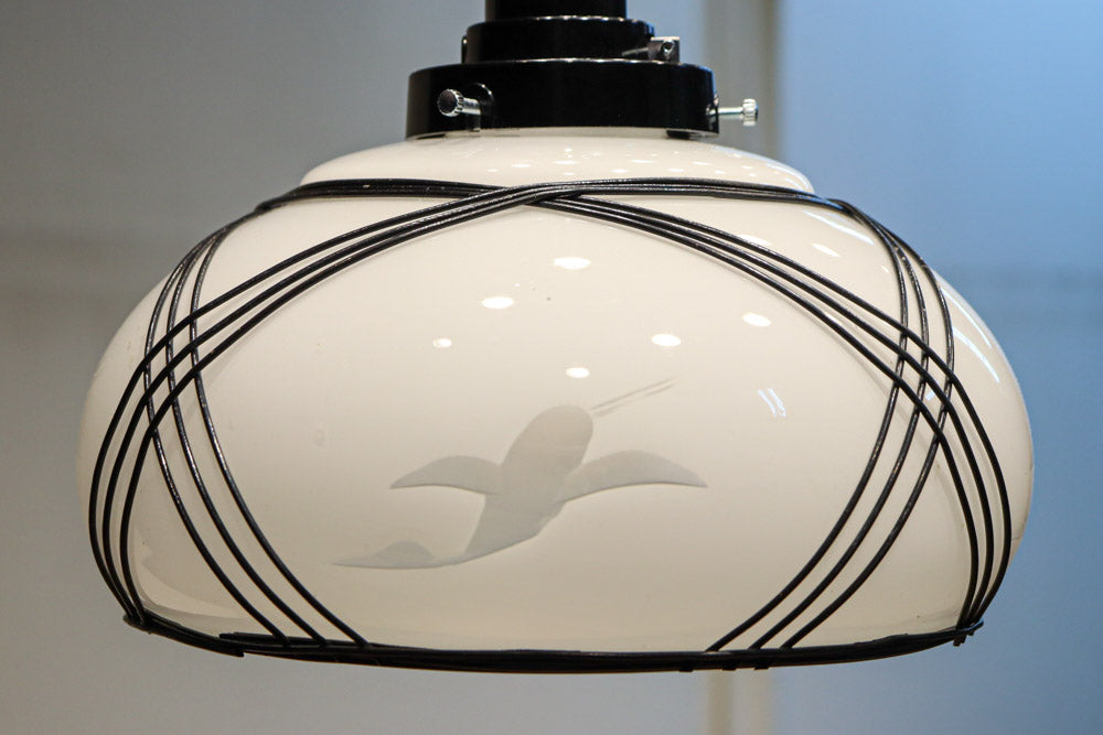 セル装飾が上品に飾る鳥の透かし絵が浮かぶ電笠　DC9978