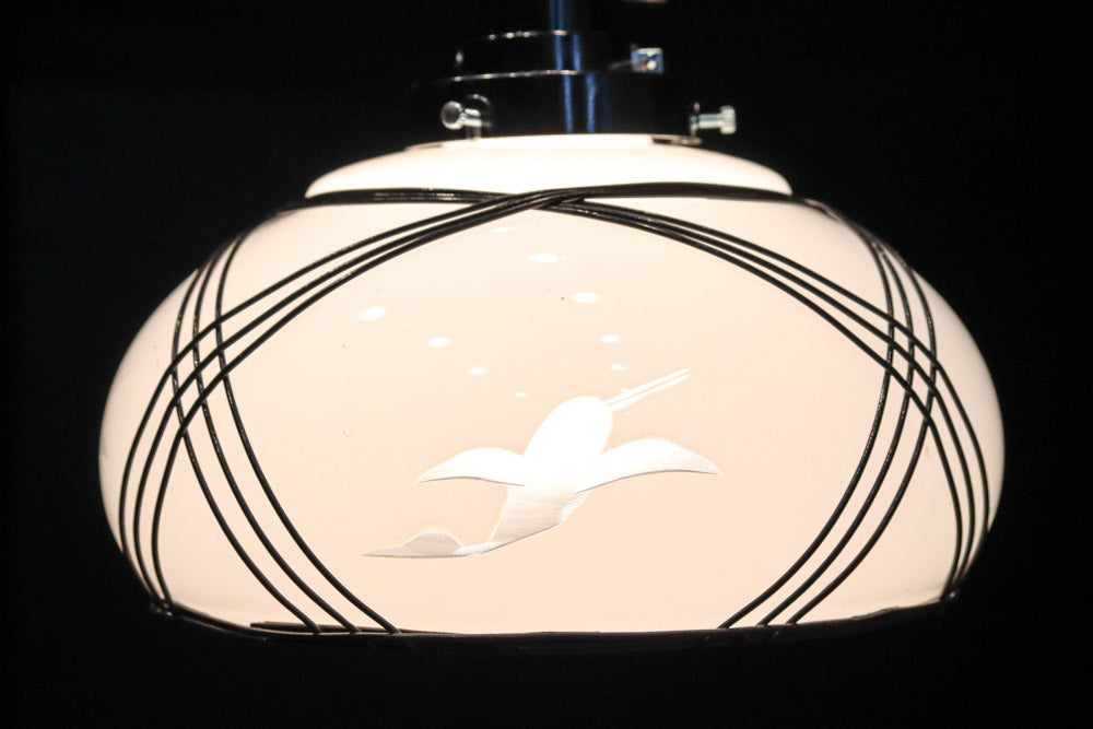 セル装飾が上品に飾る鳥の透かし絵が浮かぶ電笠　DC9978