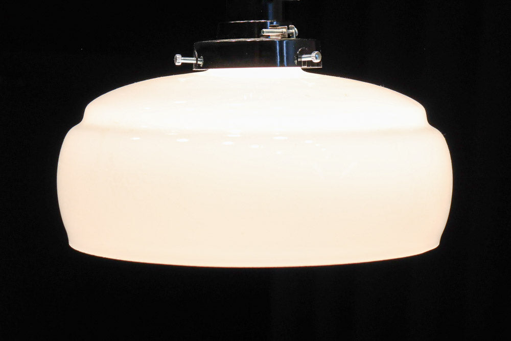 優しい明りが漏れるシンプルデザインの電笠　DF1077