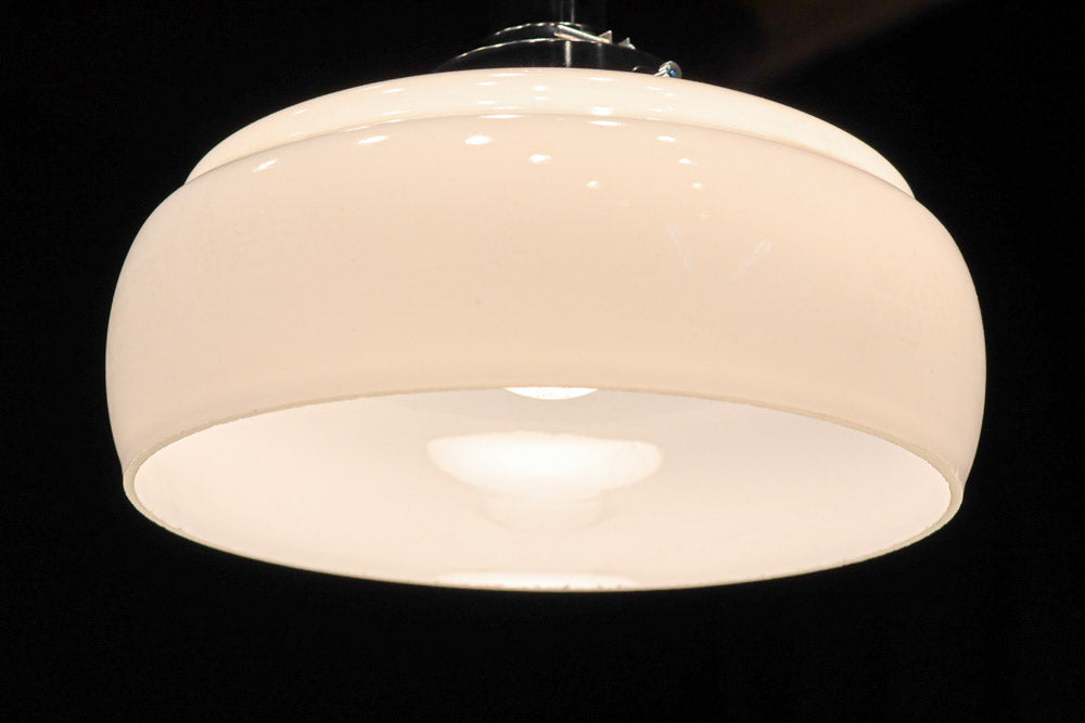 優しい明りが漏れるシンプルデザインの電笠　DF1077