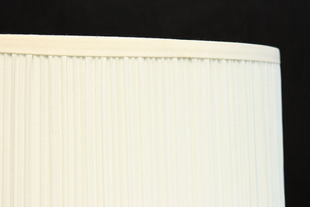 花唐草模様が描かれた気品あふれる陶器のスタンドライトDF1129