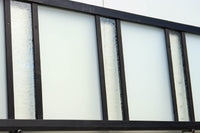すっきりとしたデザインの中型ガラス欄間　EZ1495　在庫1枚