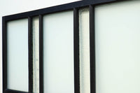 すっきりとしたデザインの中型ガラス欄間　EZ1495　在庫1枚