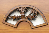 扇窓に松竹梅の彫刻を添えた上品な欄間素材　EZ1813　在庫1枚