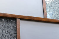 木枠の幾何学デザインがレトロ感を醸し出すガラス窓　EZ1837　在庫2枚
