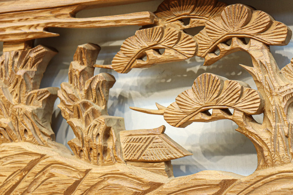 手彫り欄間－立体彫り 幅2150ミリ!! 立体感のある風景を描いた深掘り長尺彫刻欄間 EZ2514a