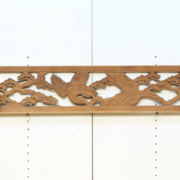 松と鷹の風格が感じられる欄間素材 EZ2549 在庫1枚 – 古福庵