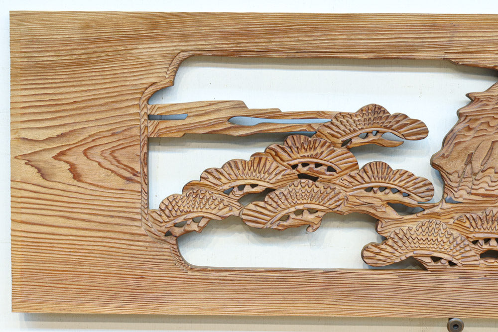 松と鷹の繊細な浮き彫りが際立つ彫刻欄間素材 EZ2554ab 在庫(a:1 b:1