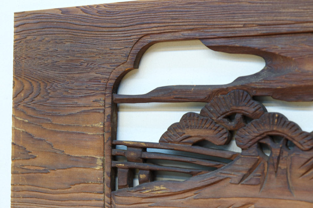 深みのある色彩で橋と城を描いた彫刻欄間素材　EZ2555ab　在庫(a:0 b:1)枚