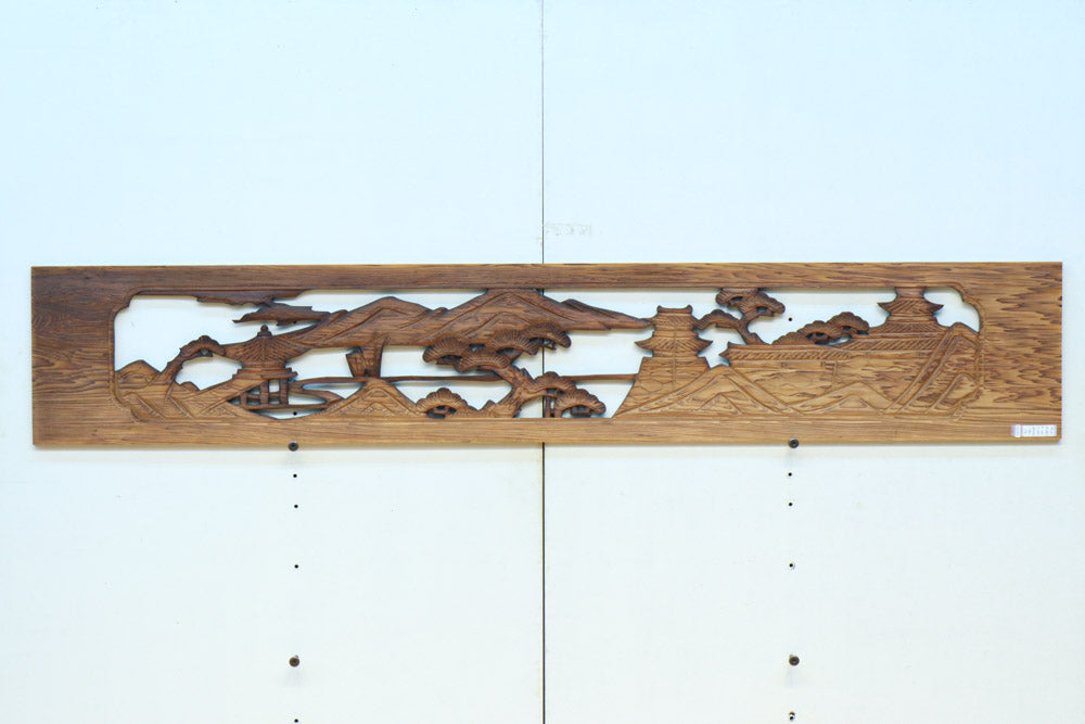 深みのある色彩で橋と城を描いた彫刻欄間素材　EZ2555ab　在庫(a:0 b:1)枚