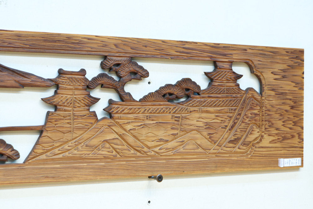 深みのある色彩で橋と城を描いた彫刻欄間素材　EZ2555ab　在庫(a:0 b:1)枚