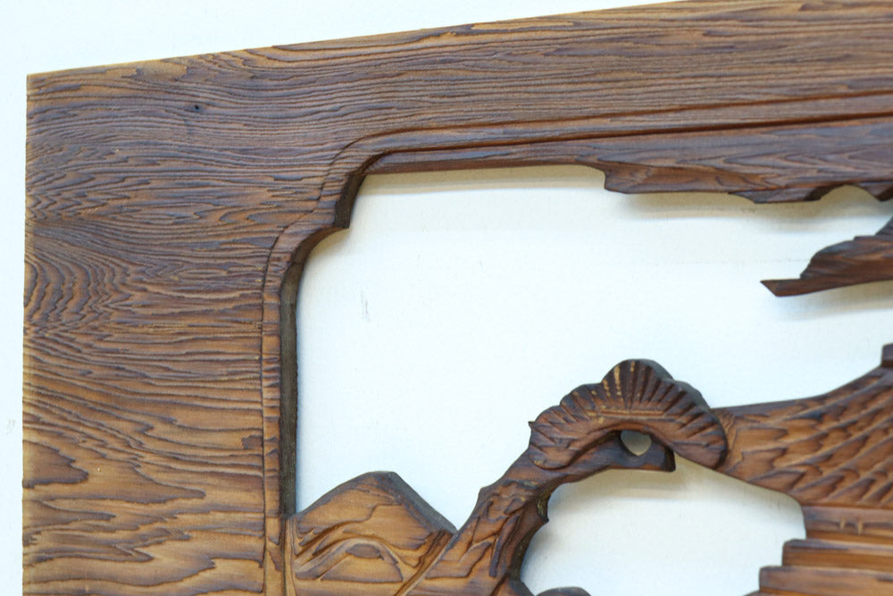 深みのある色彩で橋と城を描いた彫刻欄間素材　EZ2555ab　在庫(a:0 b:1)枚