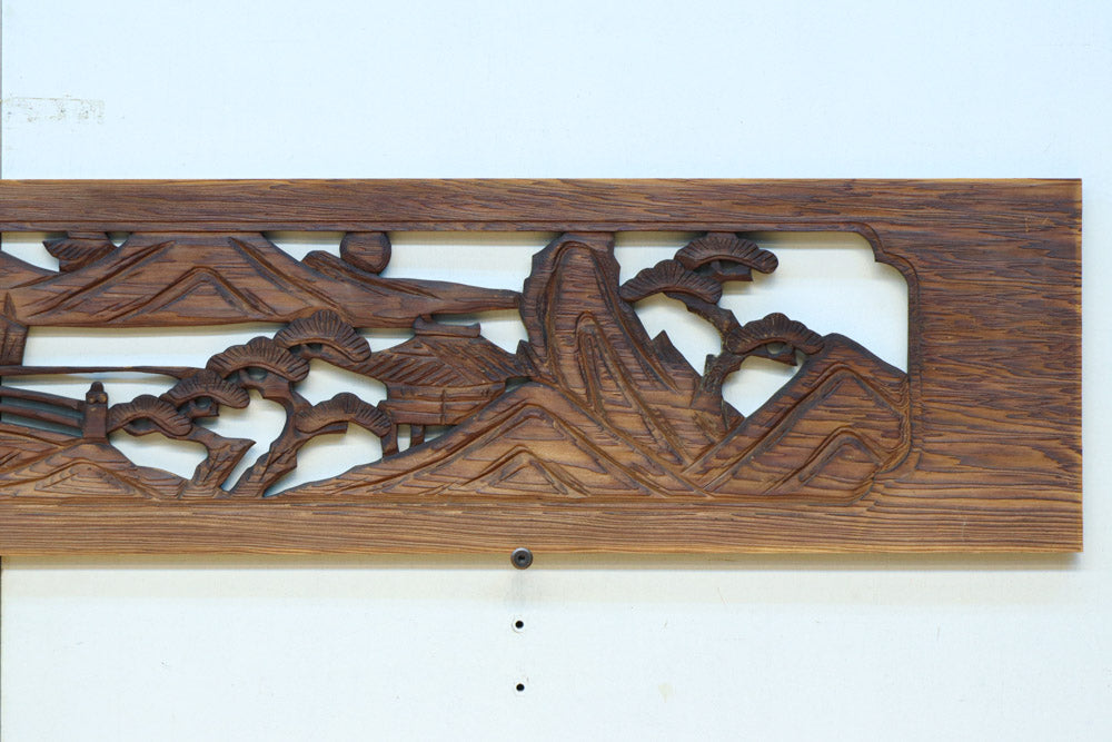 深みのある色彩で橋と城を描いた彫刻欄間素材　EZ2555ab　在庫(a:0 b:1)枚