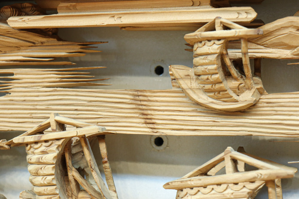 立体感のある構図で華やかな深彫り彫刻欄間　EZ2564ab　在庫(a:0 b:1)枚