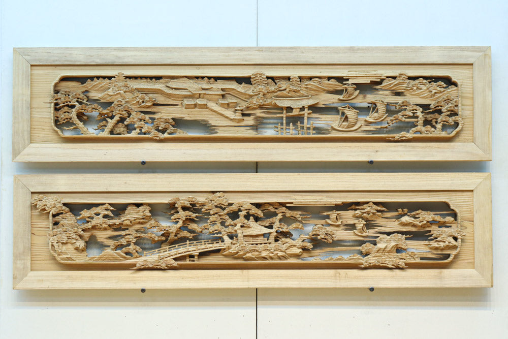 立体感のある構図で華やかな深彫り彫刻欄間　EZ2564ab　在庫(a:0 b:1)枚