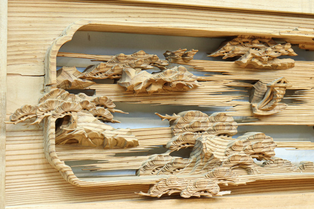 立体感のある構図で華やかな深彫り彫刻欄間　EZ2564ab　在庫(a:0 b:1)枚