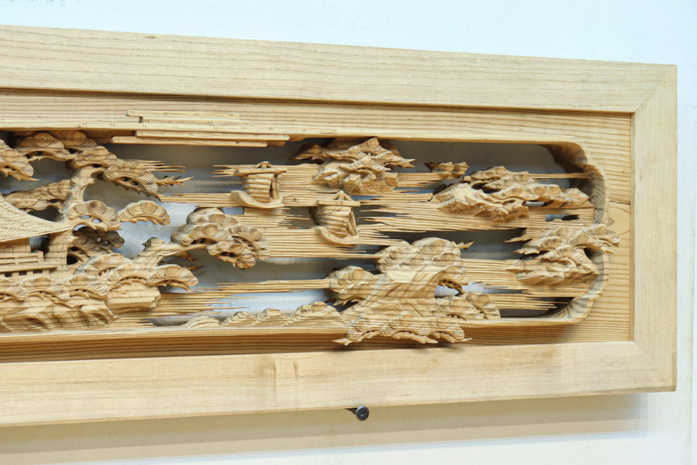 立体感のある構図で華やかな深彫り彫刻欄間　EZ2564ab　在庫(a:0 b:1)枚