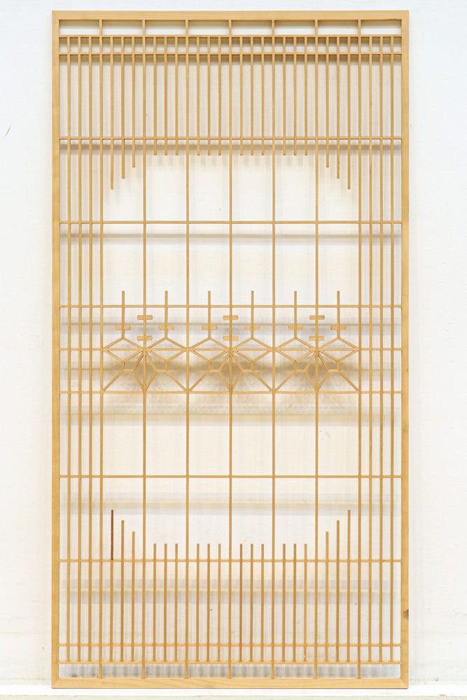 木地色の桐組子装飾で上品な面持ちある建具素材　EZ2572　在庫8枚