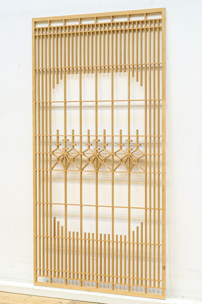 木地色の桐組子装飾で上品な面持ちある建具素材 EZ2572 在庫8枚 – 古福