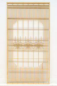 木地色の桐組子装飾で上品な面持ちある建具素材　EZ2572　在庫8枚