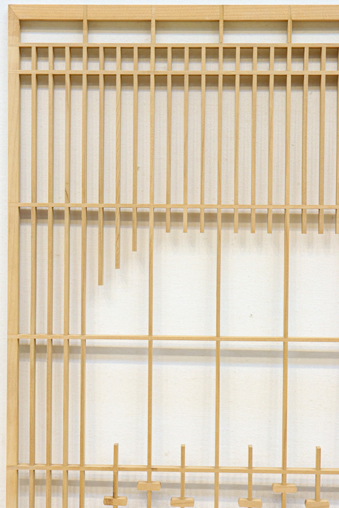 木地色の桐組子装飾で上品な面持ちある建具素材　EZ2572　在庫8枚