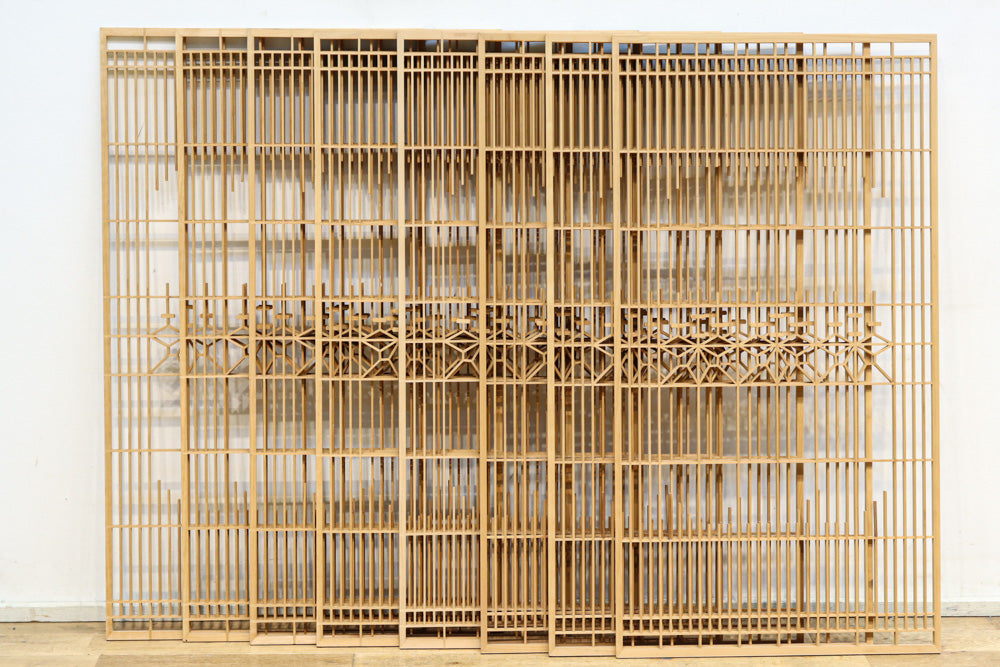 木地色の桐組子装飾で上品な面持ちある建具素材 EZ2572 在庫8枚