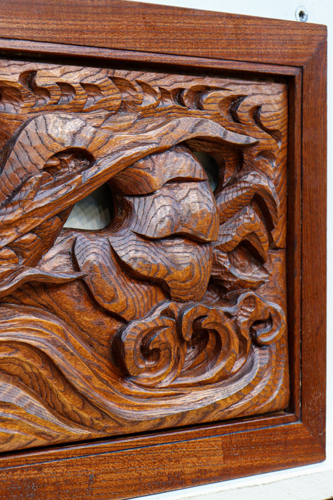 幅775ミリ!! 勇ましい姿の龍を描いた小型彫刻欄間　EZ2581　在庫1枚