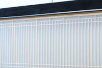 幅776ミリ!! 黒枠で和の風情溢れる小型縦繁欄間　EZ2582　在庫1枚