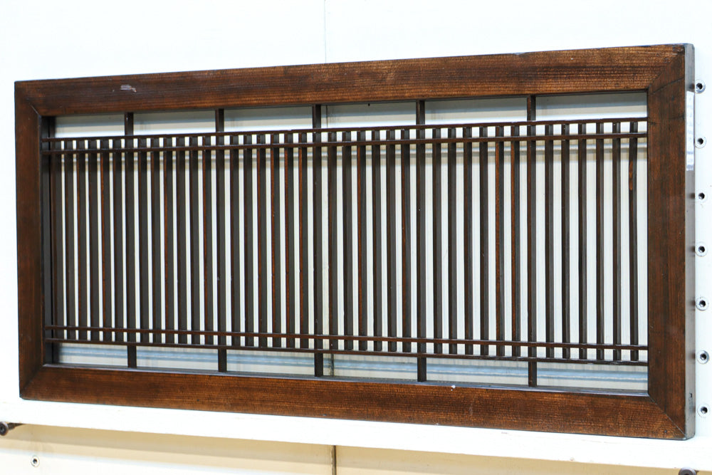 端然と縦格子が美しく並ぶ縦繁小型欄間　EZ2584　在庫1枚